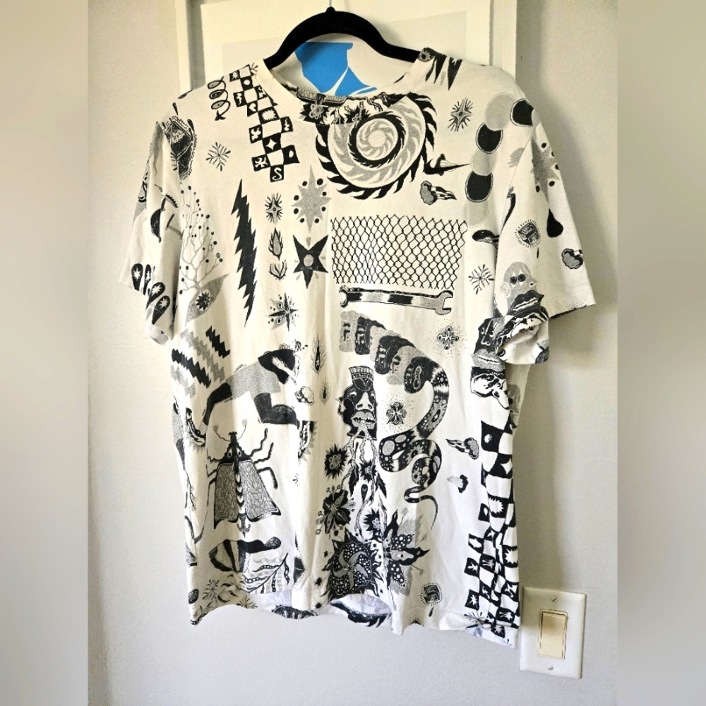 Nike tee